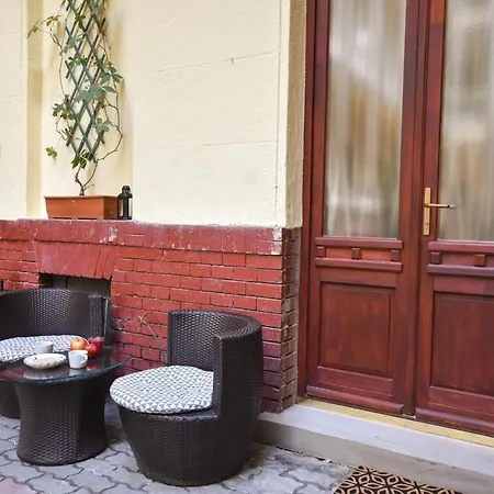 Perfect Place In For 2-4 People Apartman *