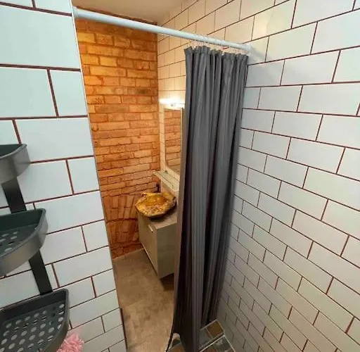 Perfect Place In For 2-4 People * ブダペスト
